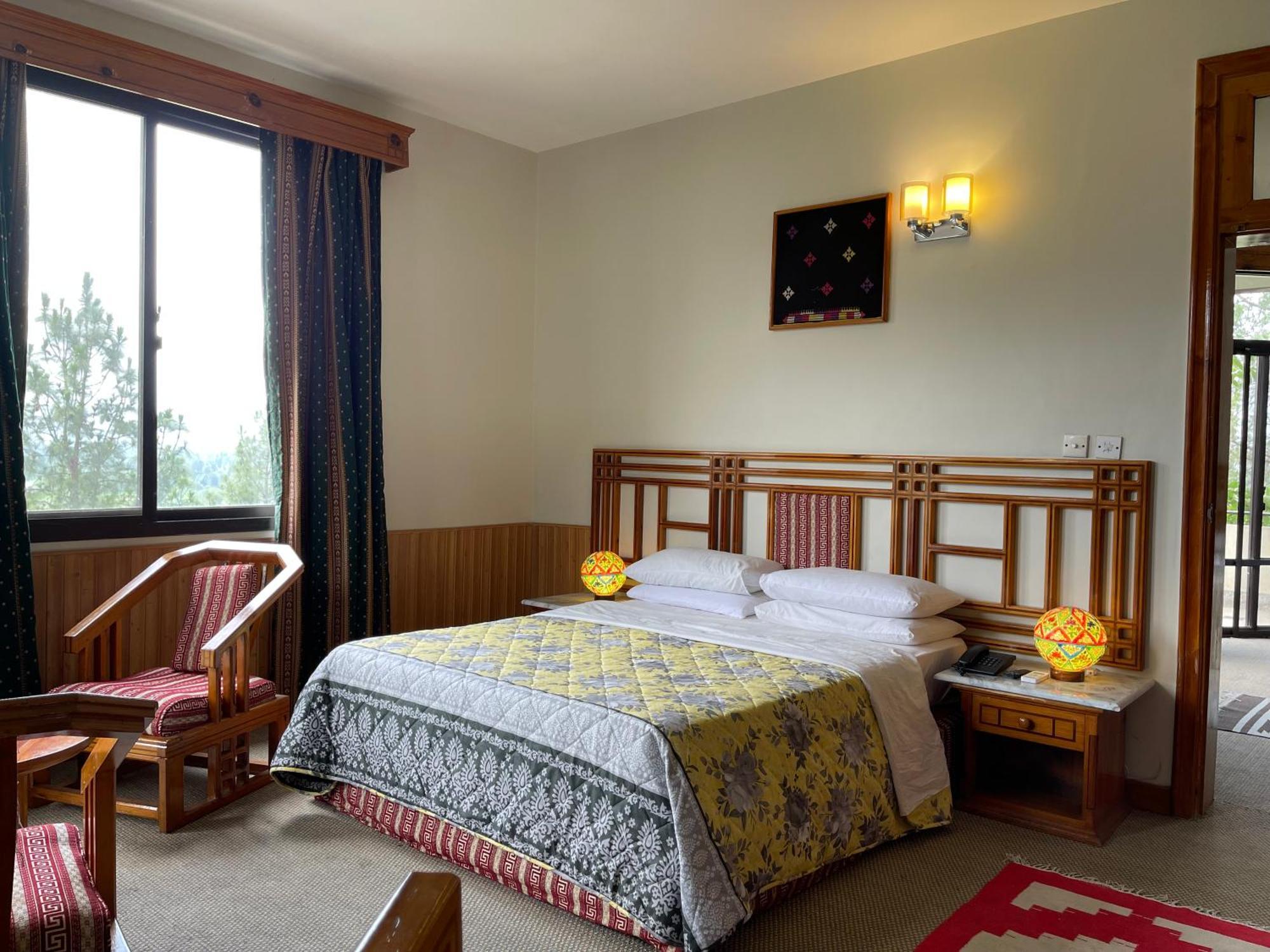 Rock City Resort Mingora Экстерьер фото